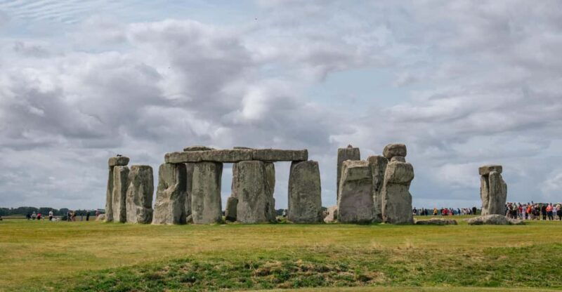 half-day-tour-to-stonehenge-from-bath-for-2-8-adventurers
