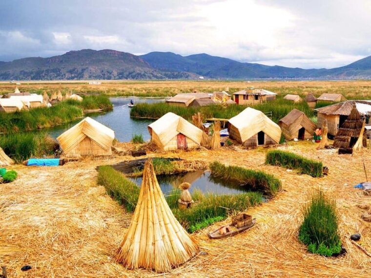 half-day-tour-uros-islands-puno