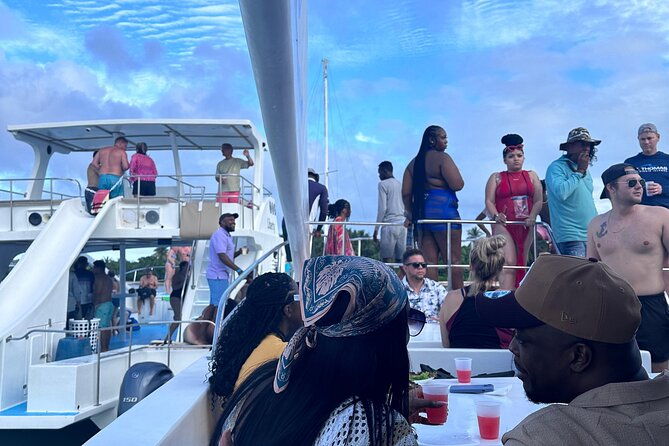 half-day-tour-with-boat-party-through-punta-cana-beaches