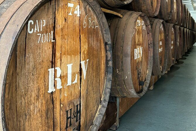 half-day-tour-with-madeira-wine-tasting