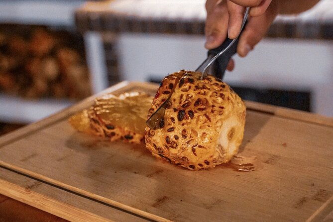 half-day-traditional-micro-restaurant-in-santorini-2