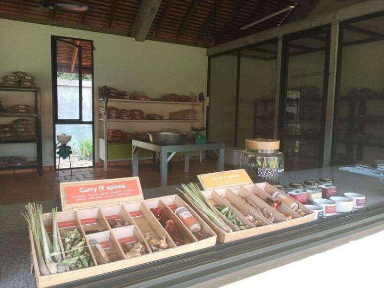 half-day-trip-silk-farm-satcha-and-senteur-dangkor-tour
