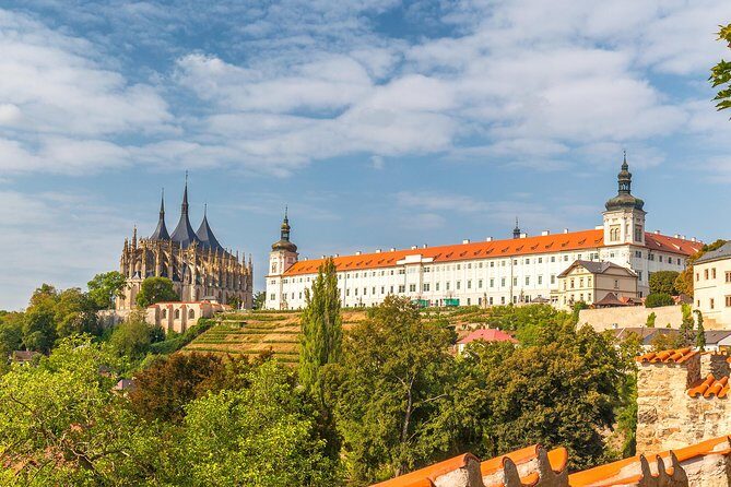 Half Day Trip to Kutna Hora and Bone Church from Prague - Key Points