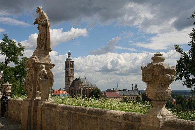 half-day-trip-to-kutna-horabone-church-and-free-time-from-prague