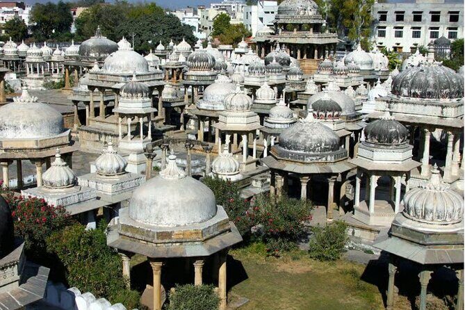 Half Day Udaipur City Tour by Tuk Tuk or Car - Who Should Book This Tour?