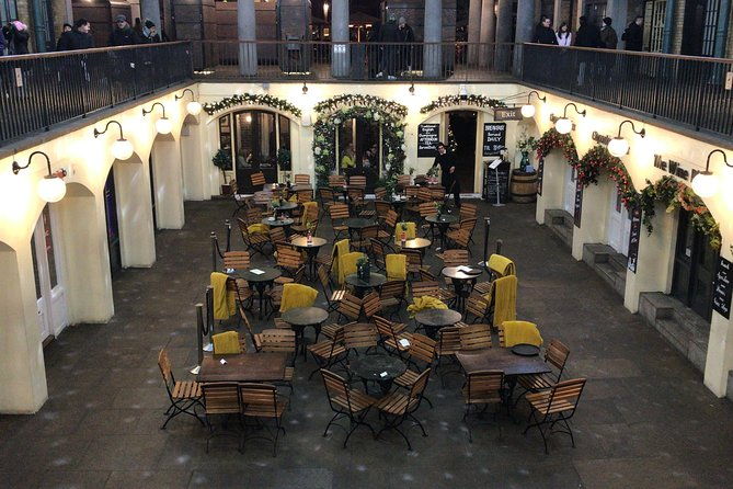 half-day-walking-tour-of-traditional-london-by-walking-public-transportation