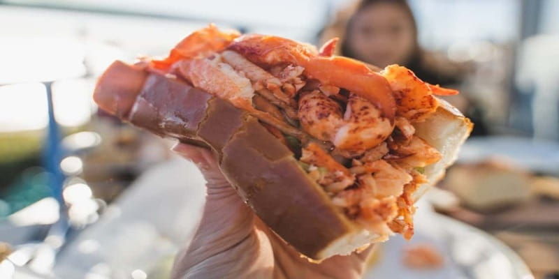 halifax-guided-harbourfront-food-walking-tour