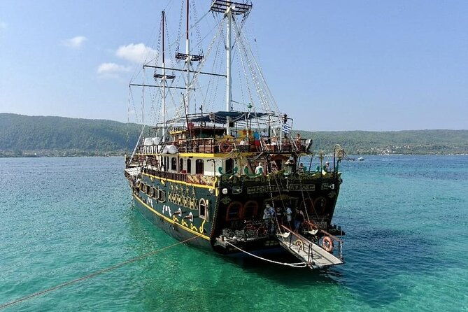 halkidiki-blue-lagoon-cruise-on-a-pirate-boat-from-thessaloniki