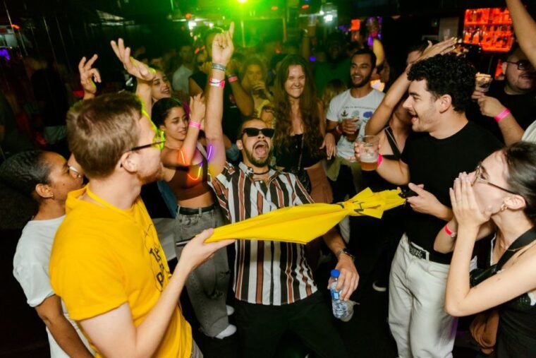 halloween-haunts-lisbon-pub-crawl-experience