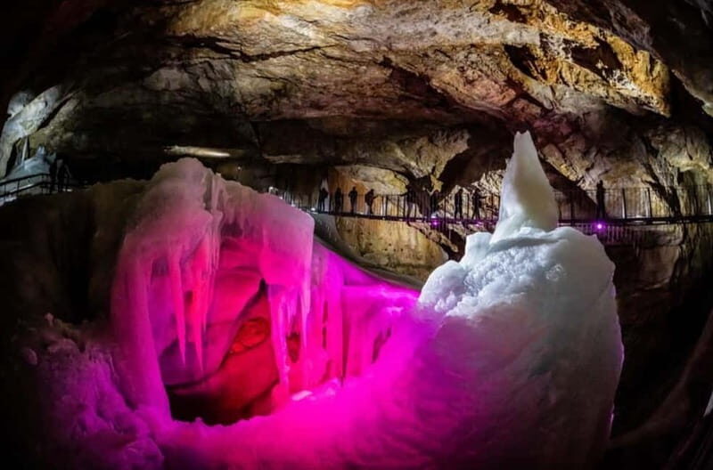 Hallstatt & Ice Cave & 5 fingers Private Trip From Salzburg - Authentic Experiences That Make It Worthwhile