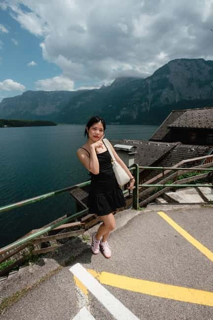 Hallstatt: Photoshoot walk with a professional - The Sum Up