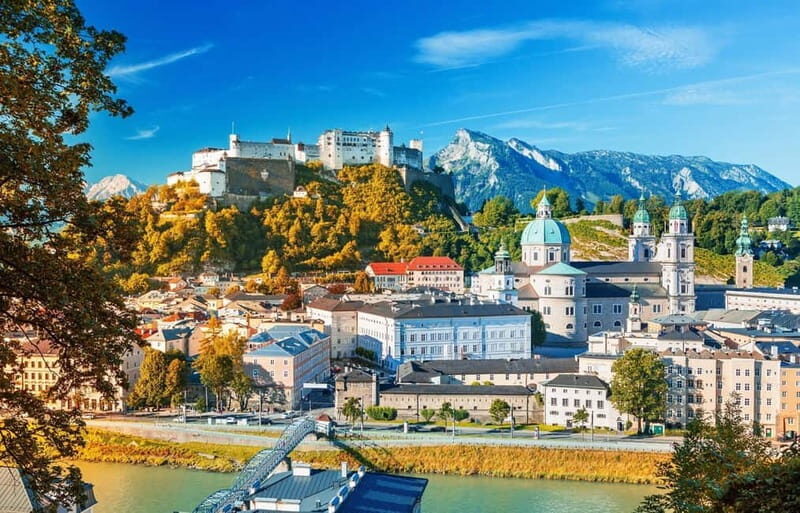 Hallstatt, Salzburg, Wachau & Melk  A Day to Remember - Key Points