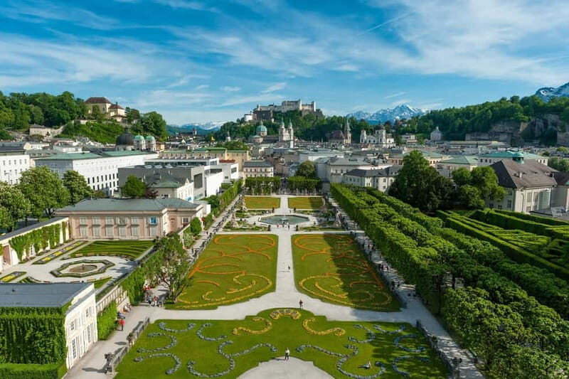 Hallstatt, Salzburg, Wachau & Melk  A Day to Remember - FAQ