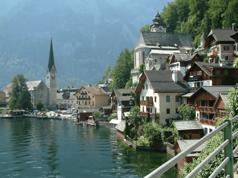 hallstatt-st-gilgenst-wolfgang-salzkammergut-from-salzburg