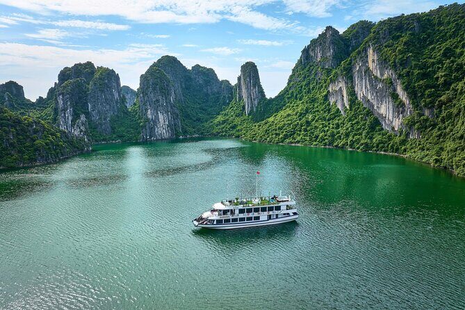 Halong 5-Star Day Cruise, Buffet, Cave, Kayak, Swimming - Key Points