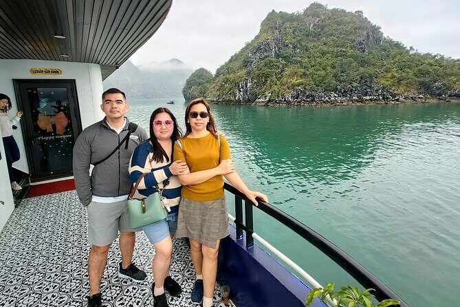 Halong 5-Star Day Cruise, Buffet, Cave, Kayak, Swimming - Kayaking and Luon Cave: Active Adventures