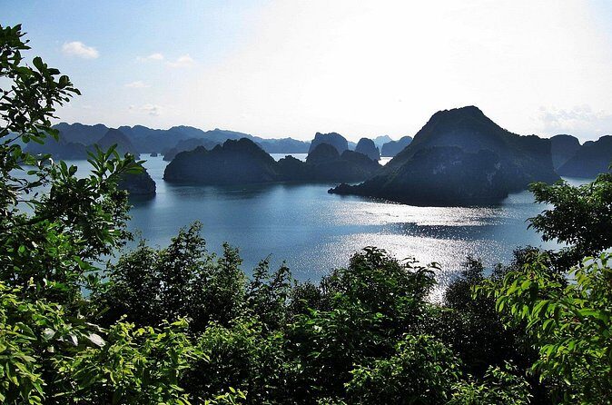 Halong Bay 2 Days /1 Night with 4 Star Cruise All included - What’s Included and What to Consider