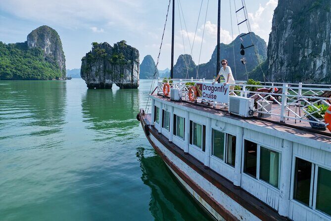 Halong Bay 4 Hour Cruising with Caving, Kayaking and Lunch - Key Points