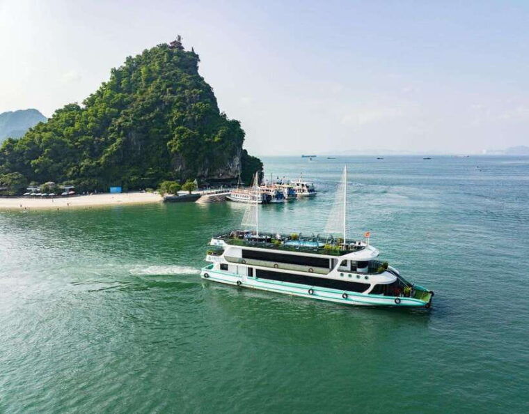 halong-bay-best-day-cruise-island-caves-kayak-transfer
