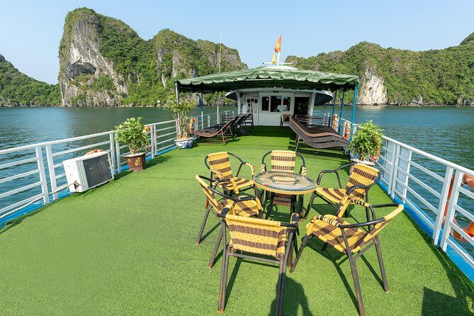 Halong Bay Cruise Day Trip: Visit Thien Cung Cave, Kayaking & Lunch - best price - Key Points