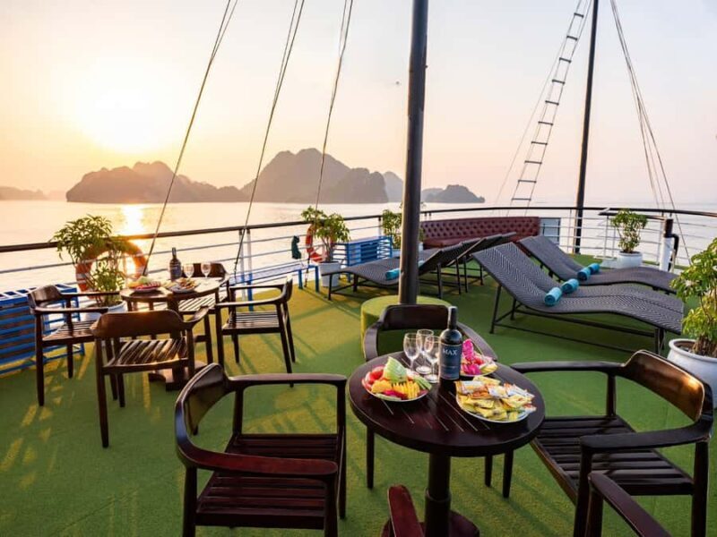 Halong Bay: Day Cruise with Caves, Kayaking & Sunset Party - Detailed Review of the Halong Bay Day Cruise