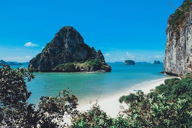 Halong Bay Day Trip 6-Hour Cruise Tour [Round-Trip Highway] With Lunch, Sea Kayak or Bamboo Boat (Row Boat) - The Sum Up: Is This Tour Worth It?