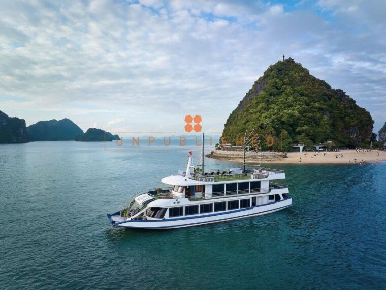 halong-bay-delights-deluxe-day-cruise-with-kayaking-lunch