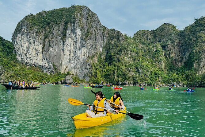 Halong Bay Deluxe Day Tour: Cruise, Lunch, Cave from Hanoi - FAQs