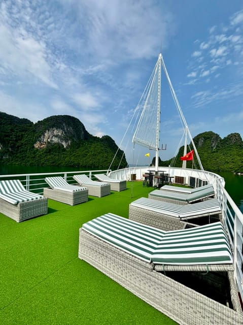 halong-bay-discovery-day-cruise-trip-from-ha-noi