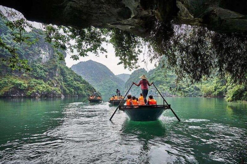 halong-bay-full-day-4-star-experience-with-kayaking
