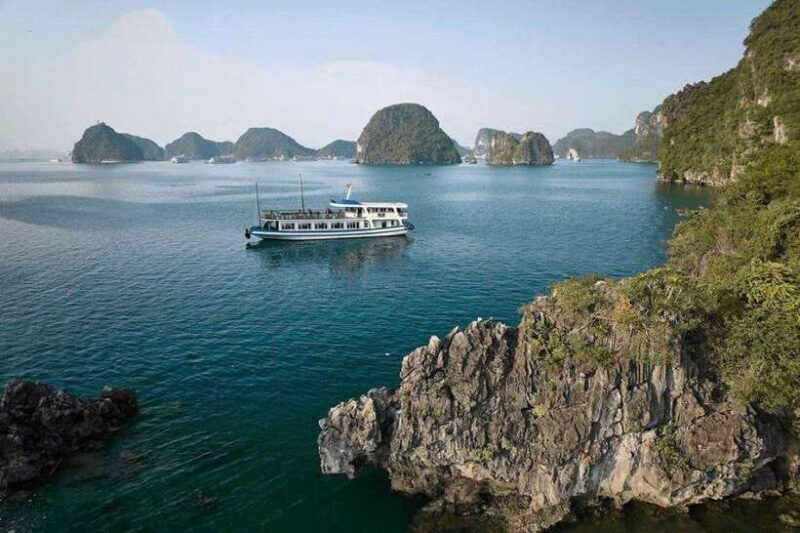 halong-bay-full-day-4-star-experience-with-kayaking
