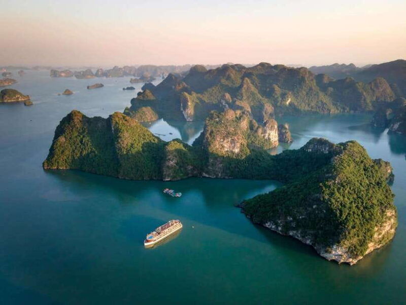 halong-bay-luxury-cruise-kayakswimcave-party-best-seller