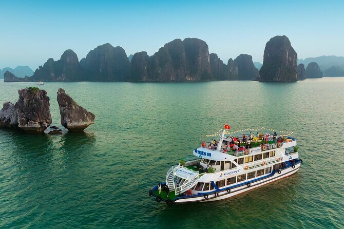 Halong bay Luxury Cruise Trip: Titop Island, Amazing Cave & Kayak - A Complete Guide to the Halong Bay Luxury Cruise