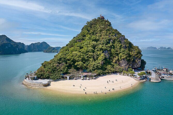 Halong Bay Luxury Cruise with Jacuzzi, Kayaking & Cave Tour - FAQ