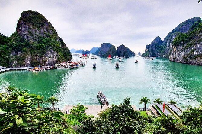 Halong Bay Luxury Day Cruise from Hanoi - Climbing Titop Island: Sun, Sand, and Panoramas