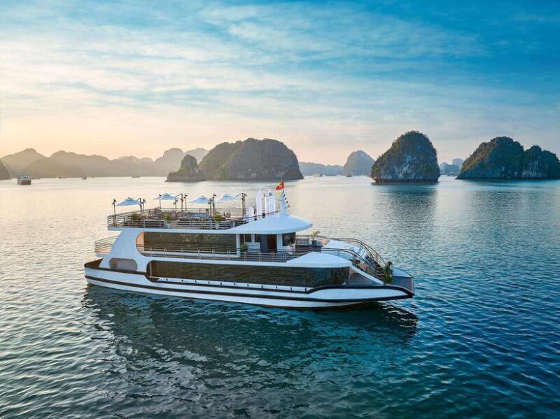 halong-bay-luxury-day-cruise-with-buffet-kayak-swim