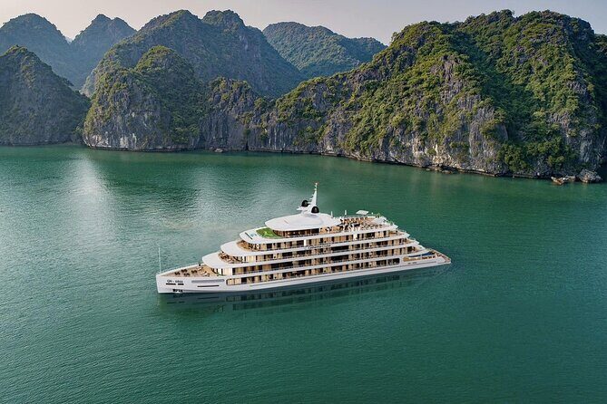Halong Bay Luxury Retreat 2D1N on Catherine Cruise Pool and Spa - An In-Depth Review of the Catherine Cruise Luxury Experience