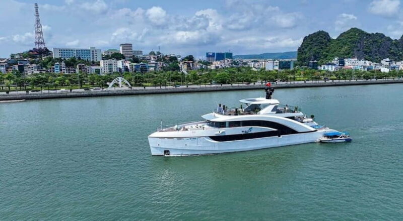 Halong Bay Saquila Yacht discover Sung Sot Cave,Titop Island - Authentic Travel Insight: What Makes This Tour Stand Out?  