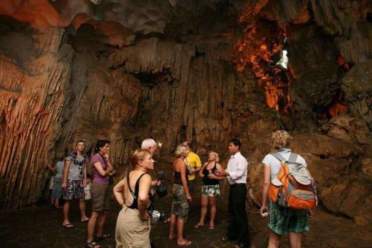 halong-bay-sung-sot-cave-ti-top-island-luon-cave-group-tour