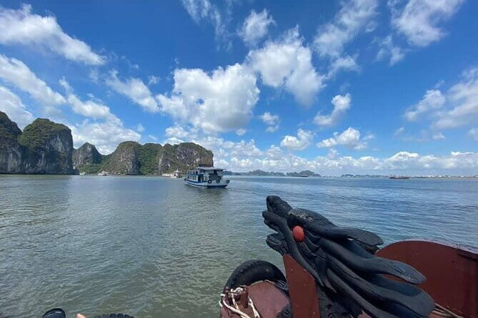 Halong Day Tour: 6-Hour Cruise Kayak, Swim, Hike, Cave visit - Practical Details and Tips