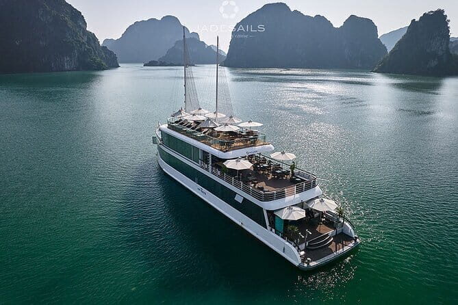 Halong Hercules 5 Stars Day Cruise: Buffet Lunch and Sunset Party - Who Should Consider This Tour?