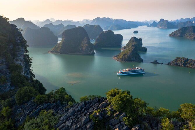 Halong & Lan Ha Bay 2D1N Luxury Cruise by Heritage Cruises - Detailed Review of the Heritage Cruises 2D1N Experience