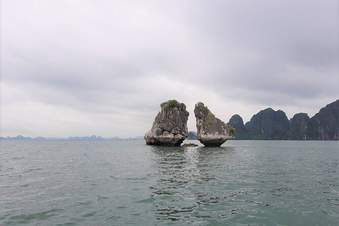 Halong Shore Excursion: Amazing Half Day Cruise at Halong Bay - Additional Tips for Travelers
