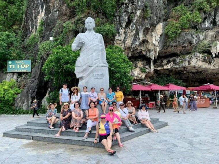 halongbay-6hrs-cruise-with-kayak-titop-island-cave-set-menu
