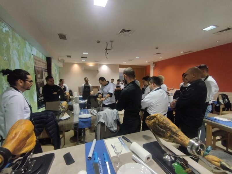 ham-cutting-masterclass-tasting-granada