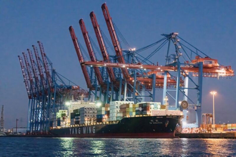 hamburg-1-5-hour-evening-lights-harbour-cruise-on-a-ship
