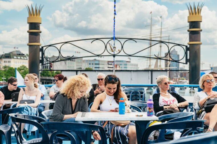 hamburg-1-hour-harbor-sightseeing-cruise-with-hafencity