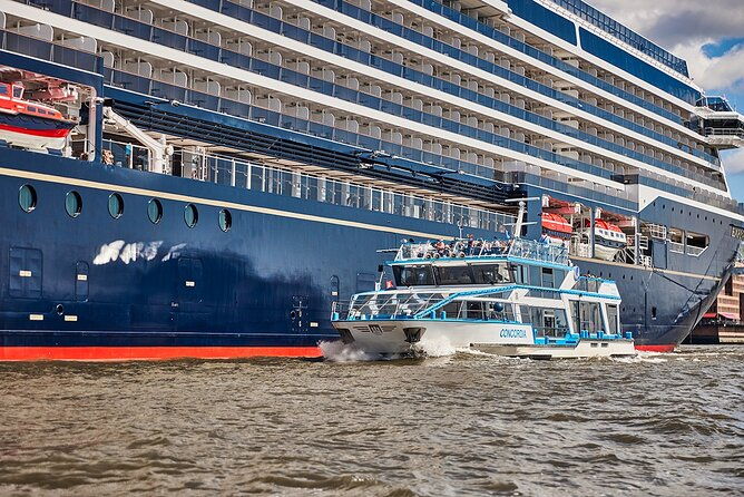 hamburg-1-hour-harbor-tour