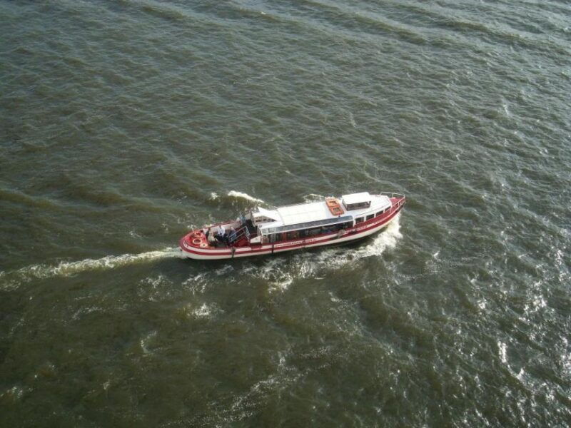 hamburg-2-hour-harbor-cruise-2