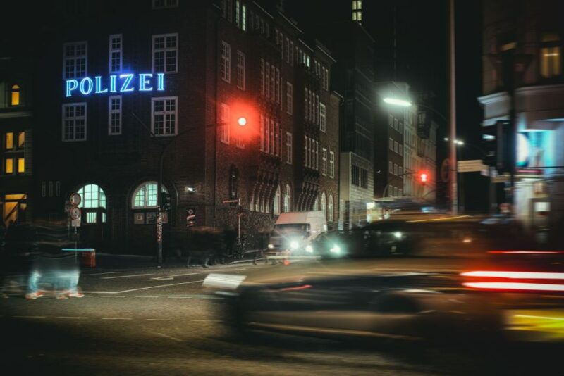 hamburg-at-night-old-town-st-pauli-private-tour